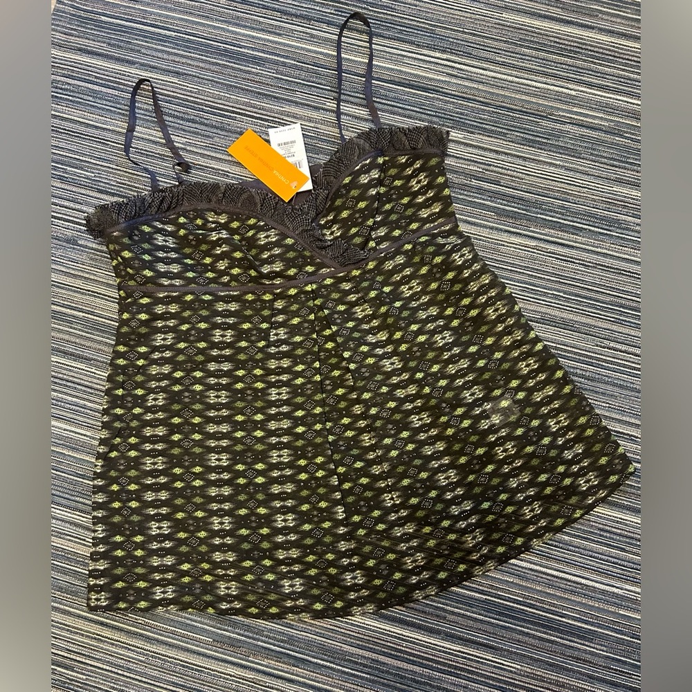 🆕Cynthia Steffe Green Printed Cami in Size 8